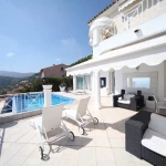 Modern Panoramic Villa Montecarlo