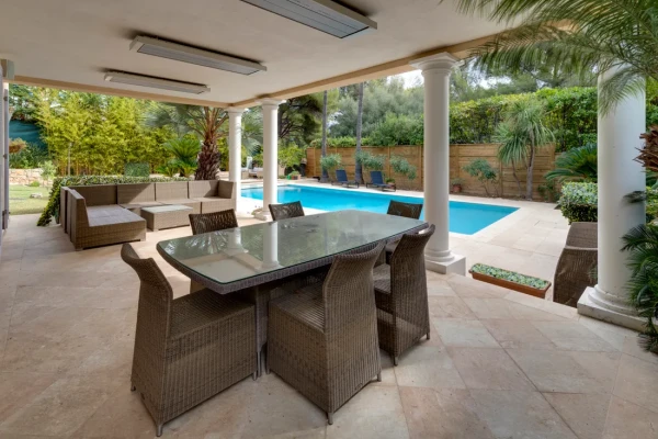 Superb 5 Bedroom Villa In The Center Of Cap Ferrat